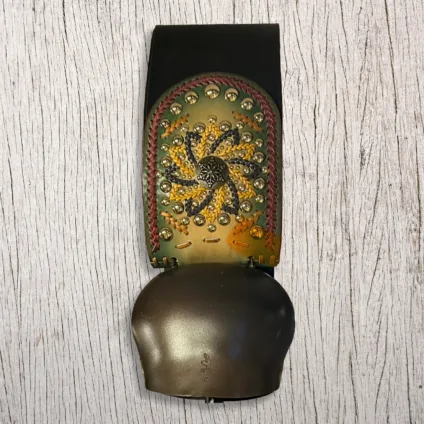 Campana Varrone Premana n.17 con collare decorato