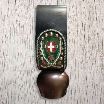 Campana Varrone Premana n.18 con collare decorato e con inserto Stella Alpina