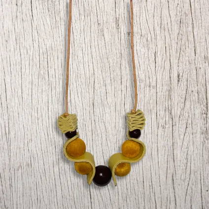 AUTUNNO – Collana gialla e marrone
